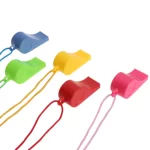 PITO PLASTICO COLORES CON CORDON X24